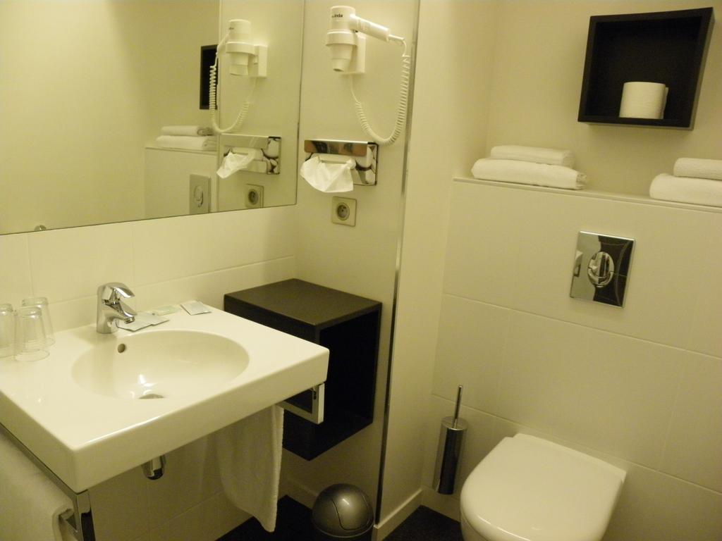 Hotel Logitel Saint-Doulchard 객실 사진